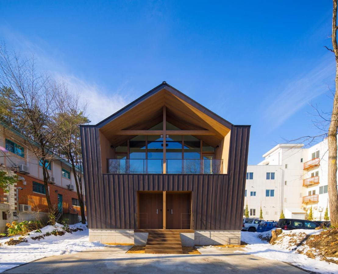 Hakuba White Fox Chalet Экстерьер фото